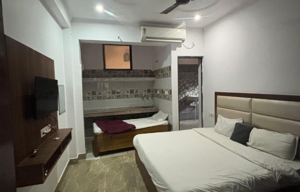 The Hotel JRS
