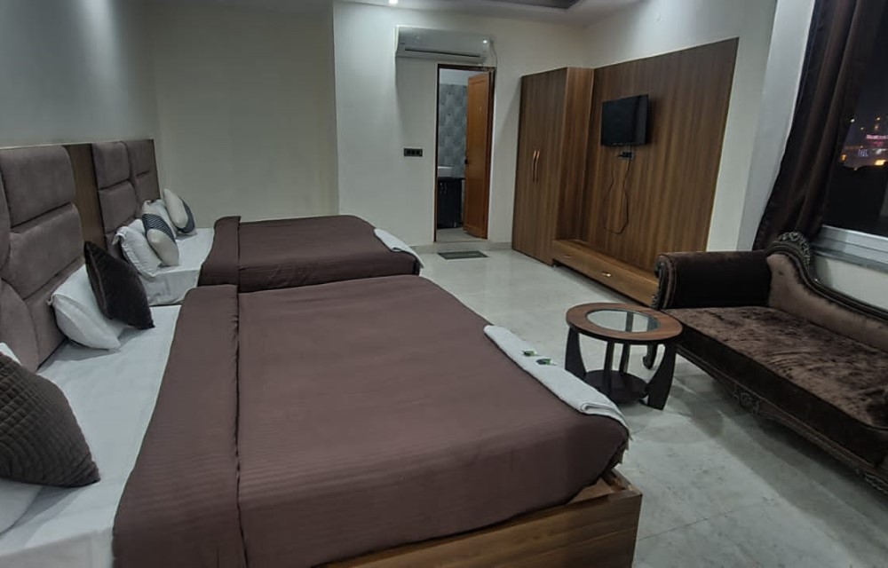 The Hotel JRS
